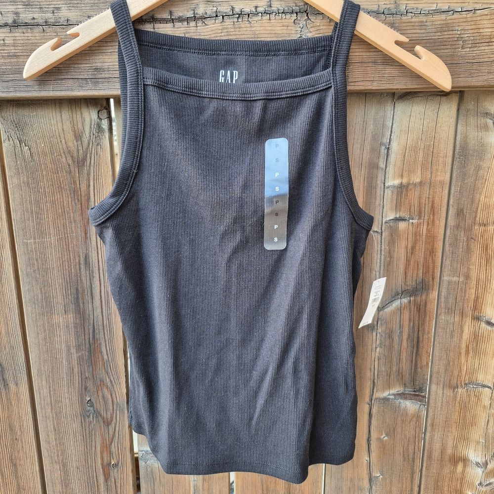 GAP Women's Black Tank Top